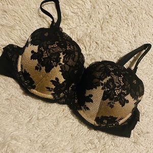 Victoria’s Secret Black Lace Bra 36C